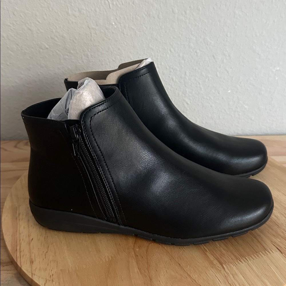 Easy Spirit Womens Alice Flat Heel Booties black